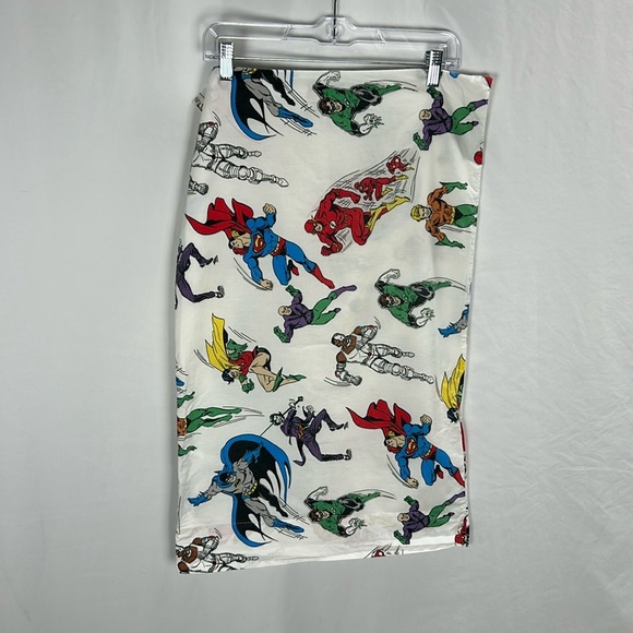 Pottery Barn Justice League Pillow Case -Organic Cotton - Picture 1 of 3